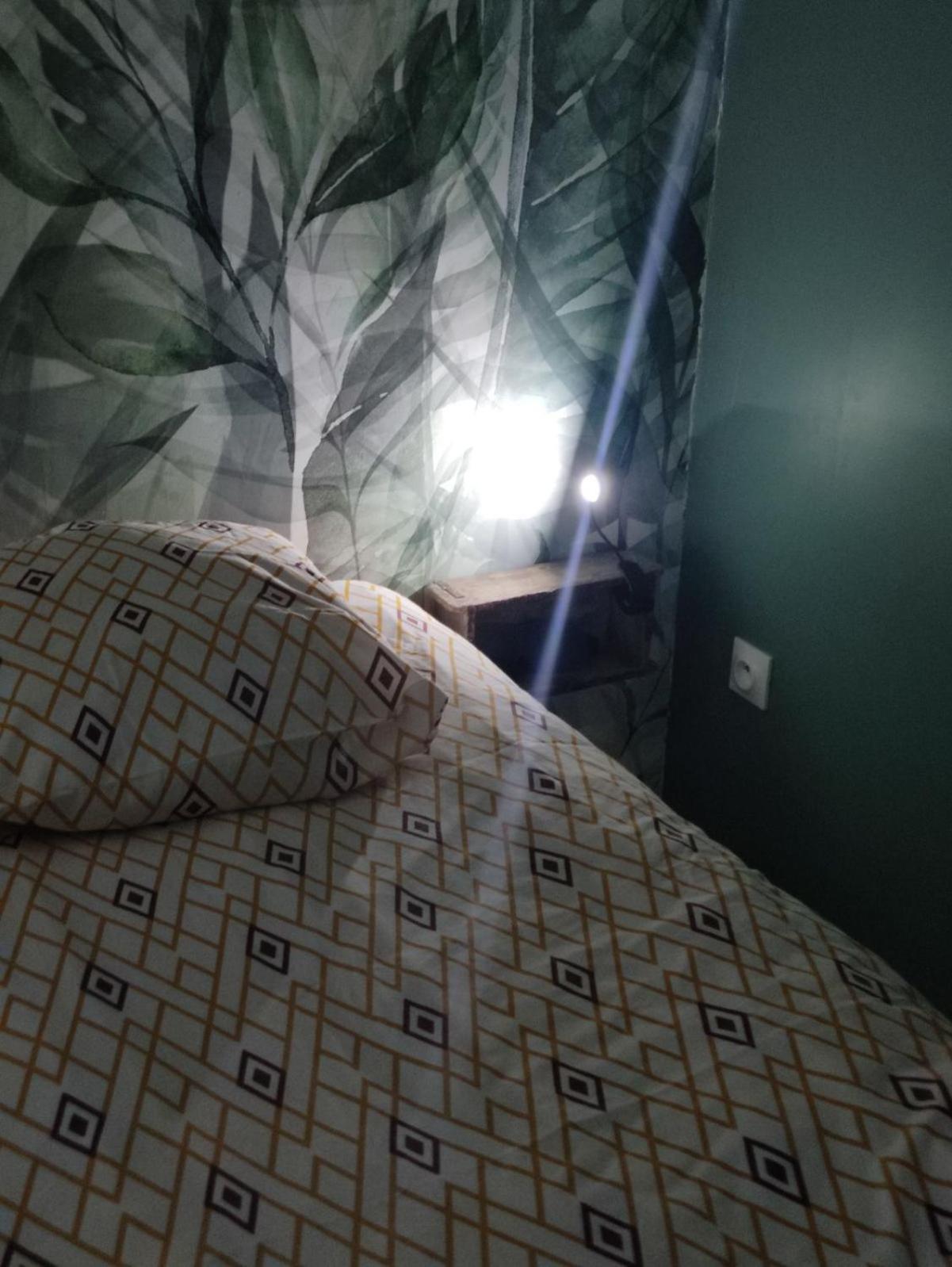 Dormir A L'Usine Loft Industriel Atypique Saint-Quentin-Lamotte-Croix-au-Bailly エクステリア 写真